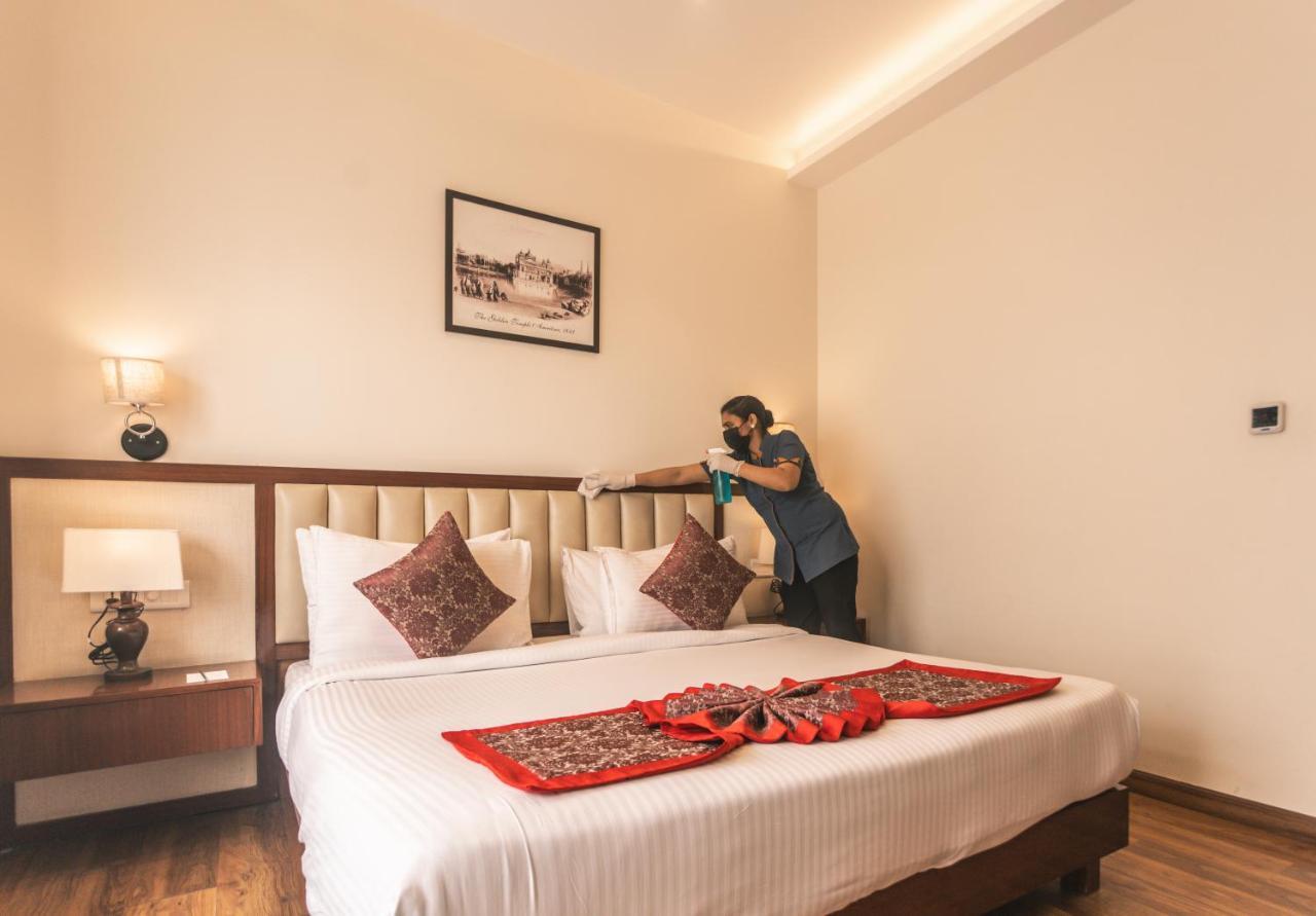 Amritara Sadka Amritsar Hotel Eksteriør billede