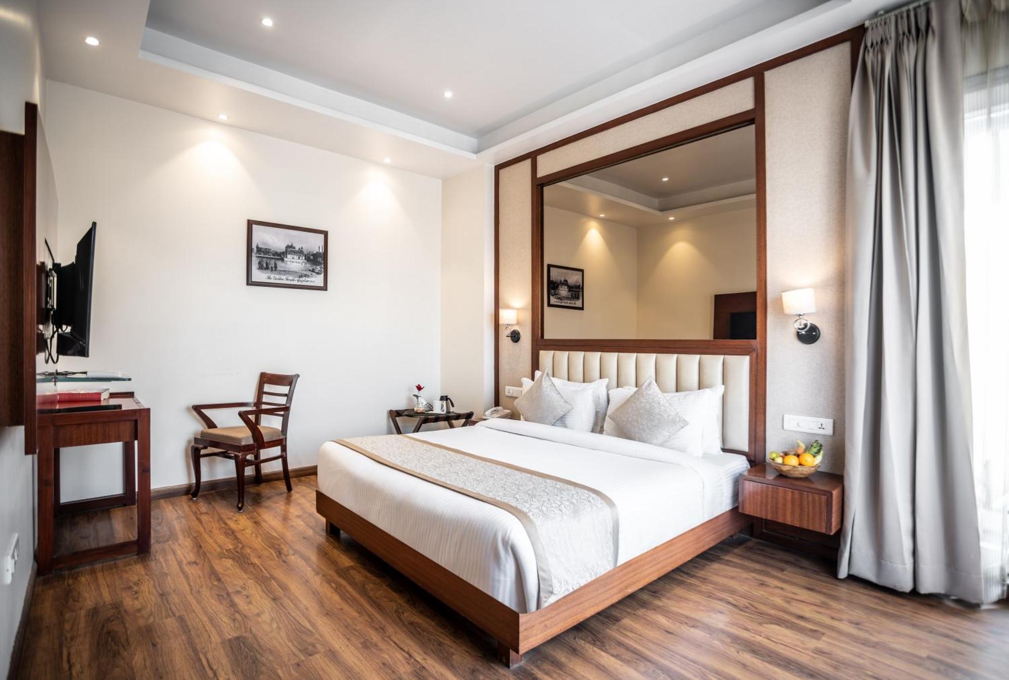 Amritara Sadka Amritsar Hotel Eksteriør billede