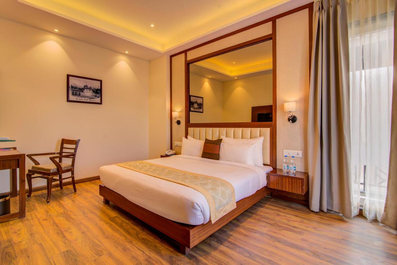 Amritara Sadka Amritsar Hotel Eksteriør billede
